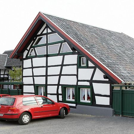 Nostalgic Apartment In The Eifel Region Шляйден Екстер'єр фото
